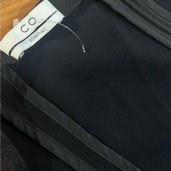 CO Essentials collection Black pants size XL - Picture 3 of 6